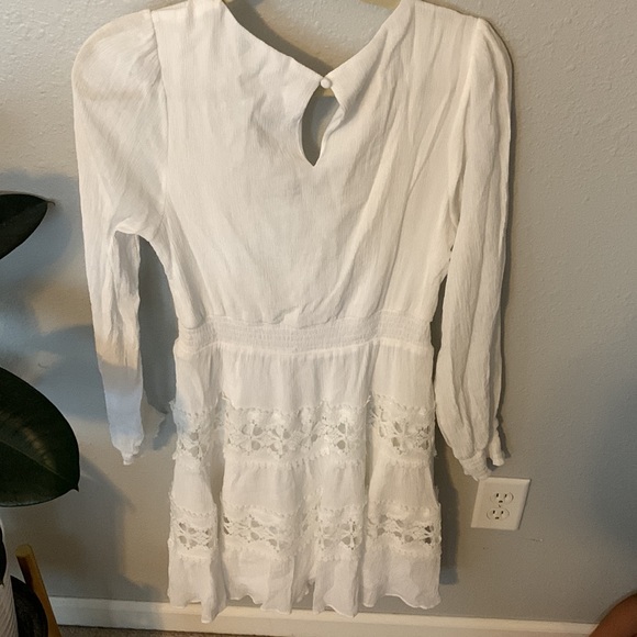 Gorgeous white sun dress - Picture 2 of 2